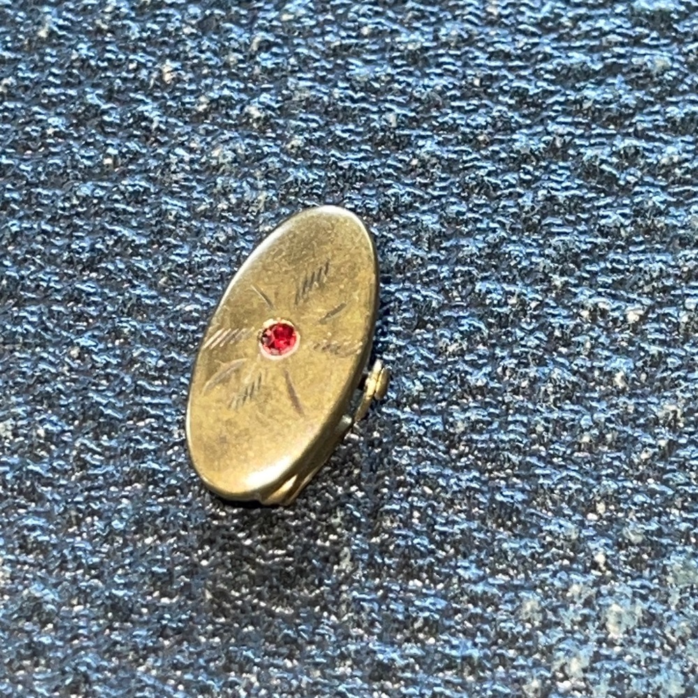 Antique gold tie clip with Ruby Accent
